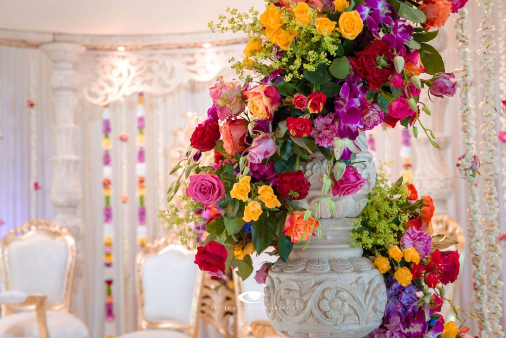 shagun-weddings-arya-mandap-colourful-flowers