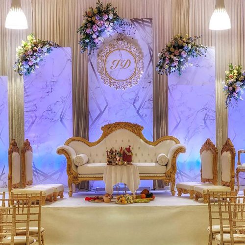 Stunning engagement styling